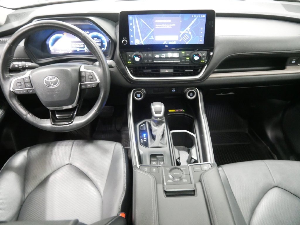 2024 Toyota GRAND HIGHLANDER LIMITED in Saint Joseph, Minnesota - Photo 23