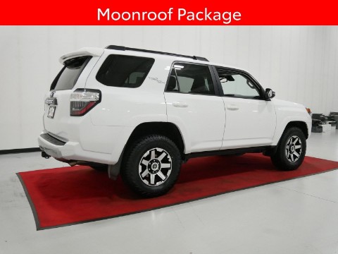 2024 Toyota 4RUNNER TRD OFF-ROAD PREMIUM in Saint Joseph, Minnesota - Photo 7