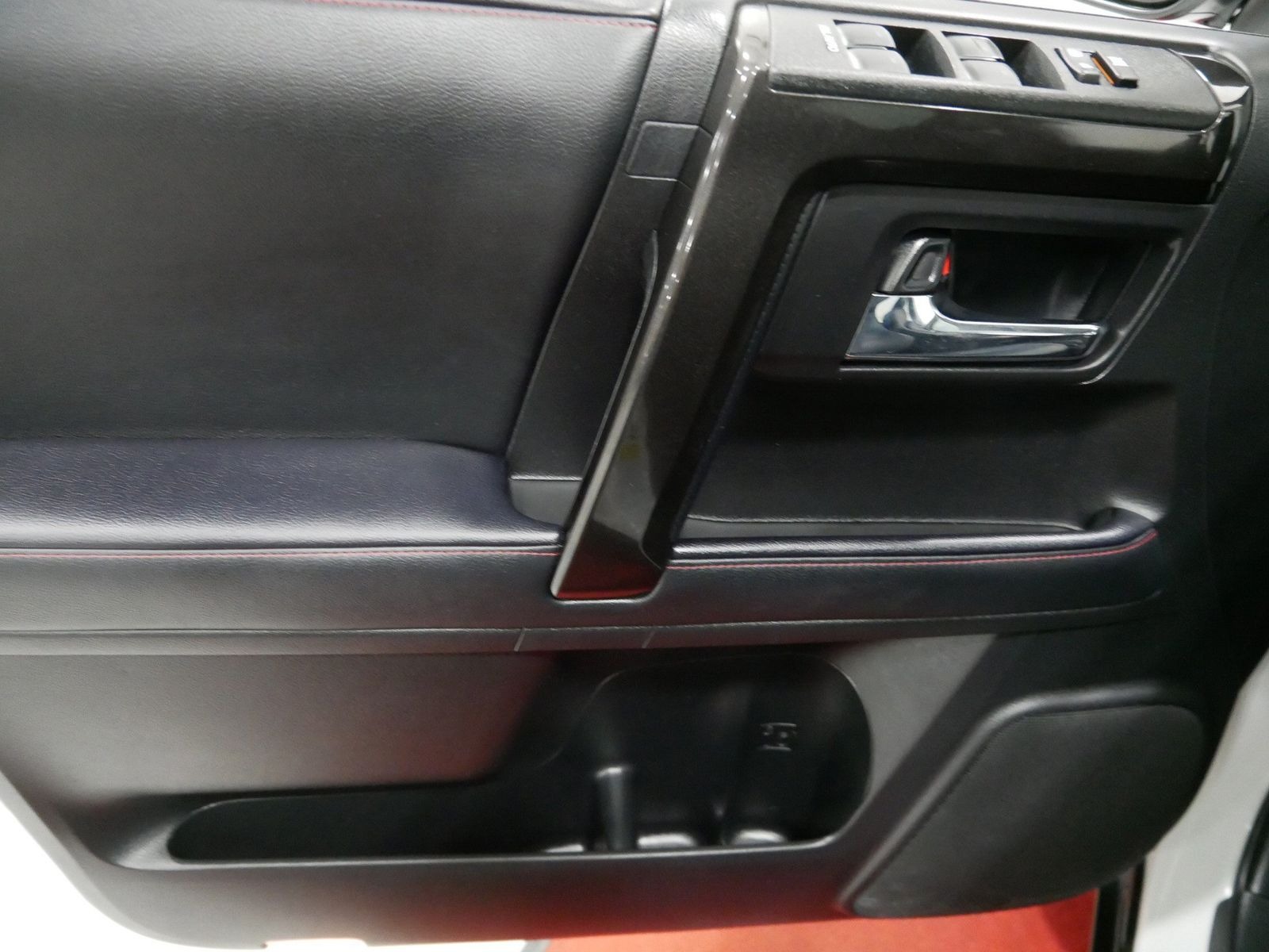 2024 Toyota 4RUNNER TRD OFF-ROAD PREMIUM in Saint Joseph, Minnesota - Photo 17