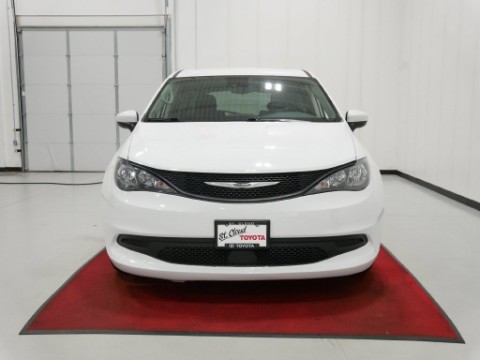 2023 Chrysler VOYAGER LX in Saint Joseph, Minnesota - Photo 2