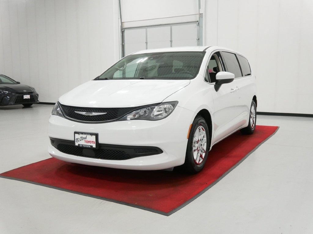 2023 Chrysler VOYAGER LX in Saint Joseph, Minnesota - Photo 4