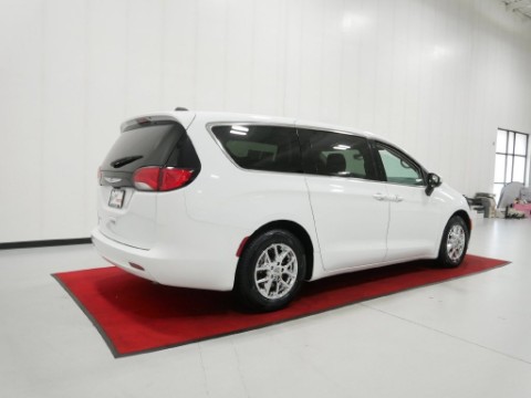 2023 Chrysler VOYAGER LX in Saint Joseph, Minnesota - Photo 7