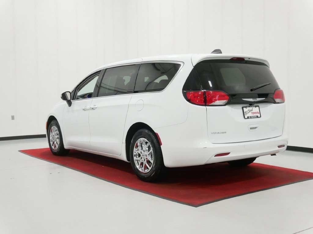 2023 Chrysler VOYAGER LX in Saint Joseph, Minnesota - Photo 10