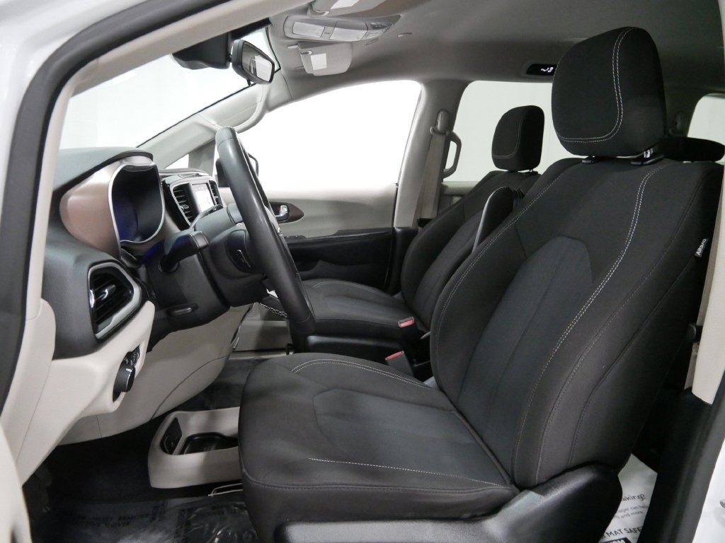 2023 Chrysler VOYAGER LX in Saint Joseph, Minnesota - Photo 14