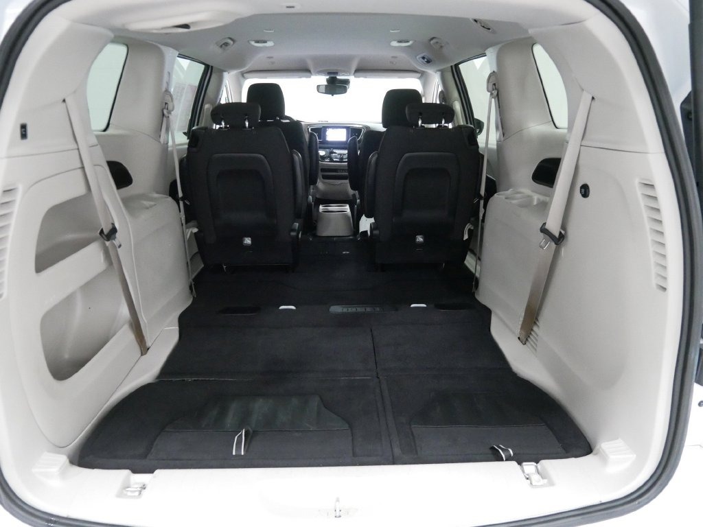 2023 Chrysler VOYAGER LX in Saint Joseph, Minnesota - Photo 26