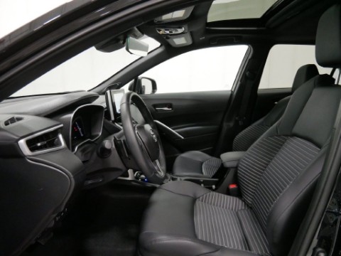2025 Toyota COROLLA CROSS HYBRID XSE in Saint Joseph, Minnesota - Photo 14
