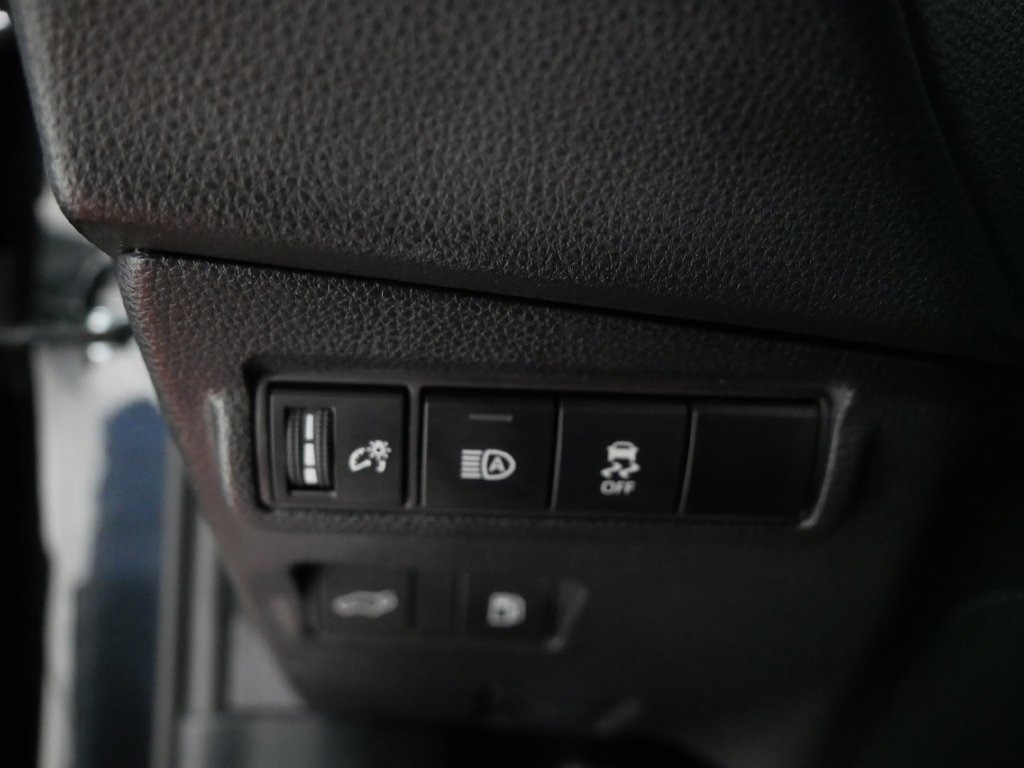 2025 Toyota COROLLA CROSS HYBRID XSE in Saint Joseph, Minnesota - Photo 19