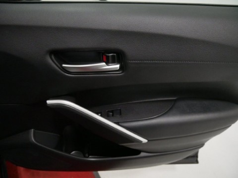 2025 Toyota COROLLA CROSS HYBRID XSE in Saint Joseph, Minnesota - Photo 31