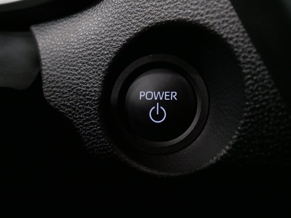 2025 Toyota COROLLA CROSS HYBRID XSE in Saint Joseph, Minnesota - Photo 33
