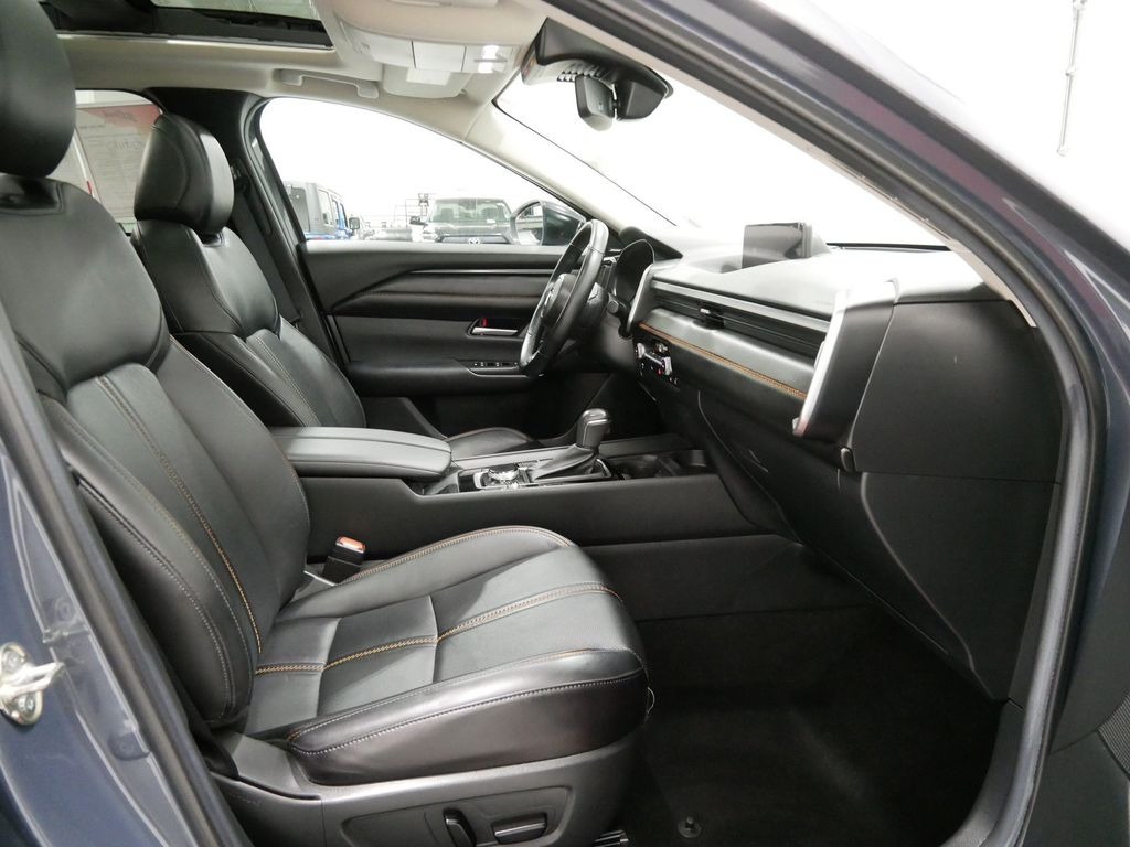 2025 Mazda CX-50 HYBRID PREMIUM in Saint Joseph, Minnesota - Photo 30