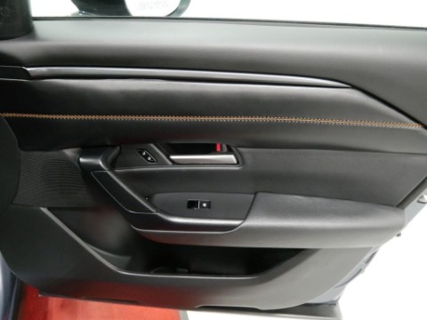 2025 Mazda CX-50 HYBRID PREMIUM in Saint Joseph, Minnesota - Photo 31
