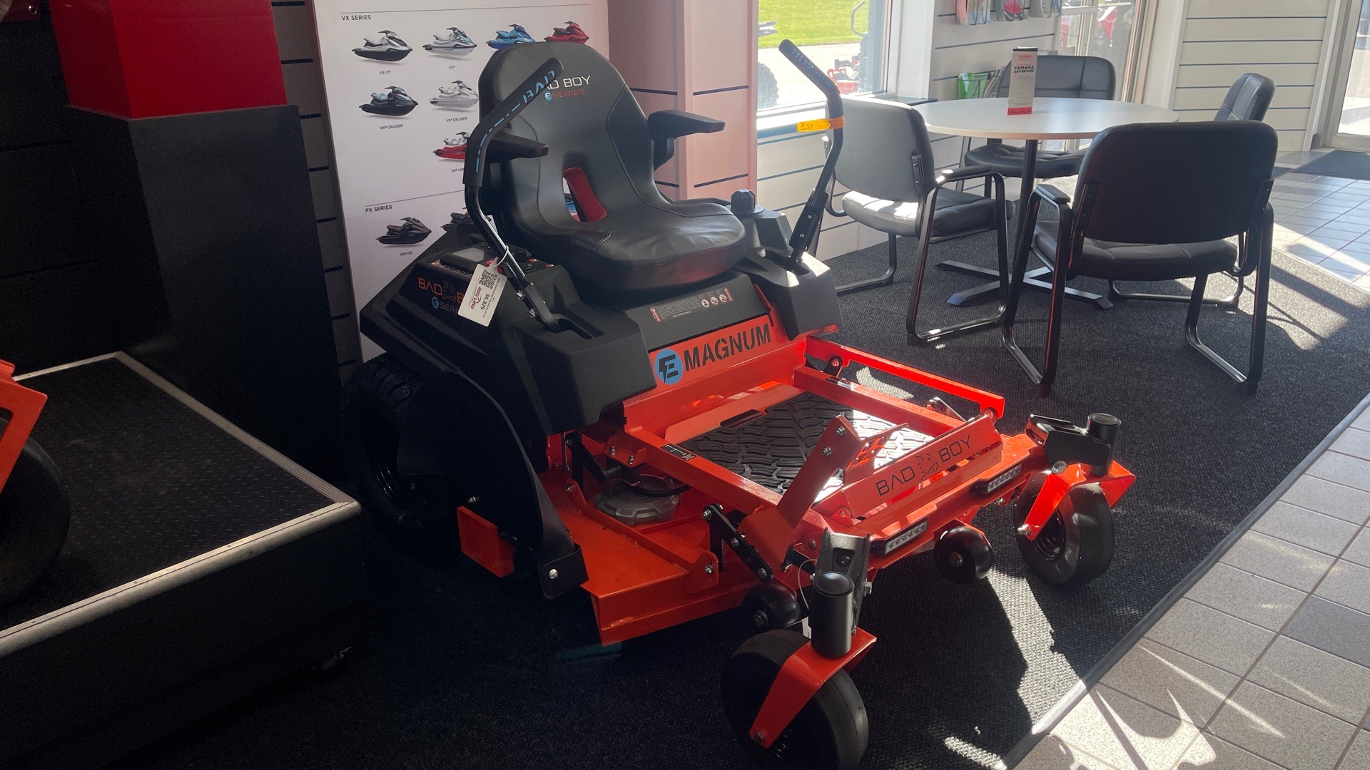 2025 Bad Boy Mowers E-Magnum 42 in. Electric in Saint Joseph, Minnesota - Photo 7