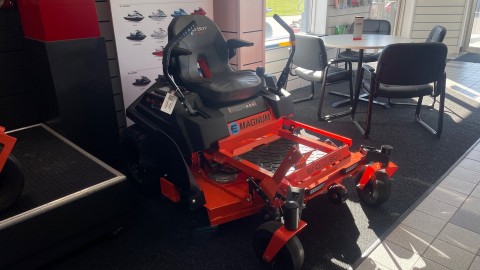 2025 Bad Boy Mowers E-Magnum 42 in. Electric in Saint Joseph, Minnesota - Photo 7