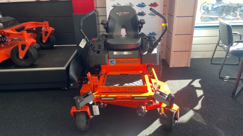 2025 Bad Boy Mowers E-Magnum 42 in. Electric in Saint Joseph, Minnesota - Photo 8