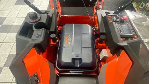 2025 Bad Boy Mowers E-Magnum 42 in. Electric in Saint Joseph, Minnesota - Photo 11