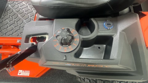 2025 Bad Boy Mowers E-Magnum 42 in. Electric in Saint Joseph, Minnesota - Photo 13