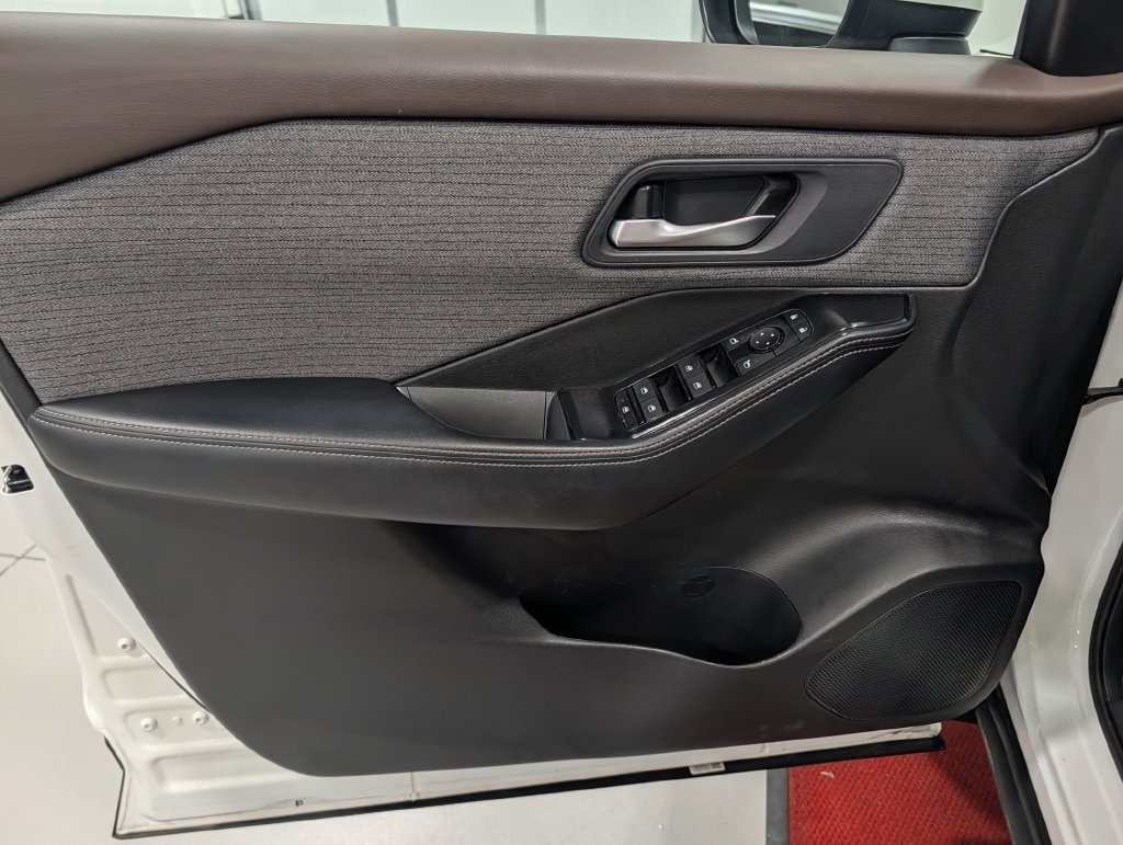 2023 Nissan ROGUE SV in Saint Joseph, Minnesota - Photo 16