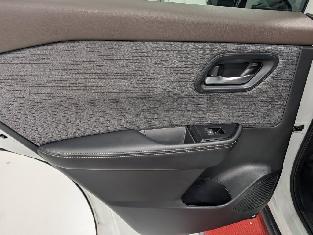 2023 Nissan ROGUE SV in Saint Joseph, Minnesota - Photo 19