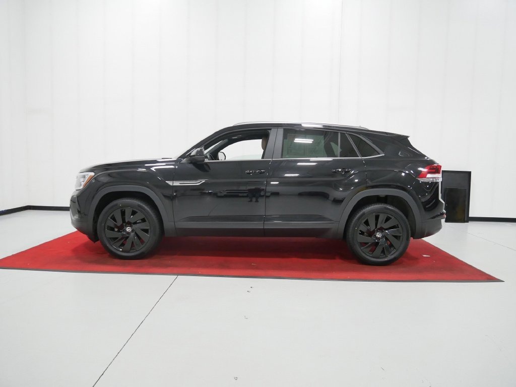 2024 Volkswagen ATLAS CROSS SPORT 2.0T SE W/ TECHNOLOGY in Saint Joseph, Minnesota - Photo 11