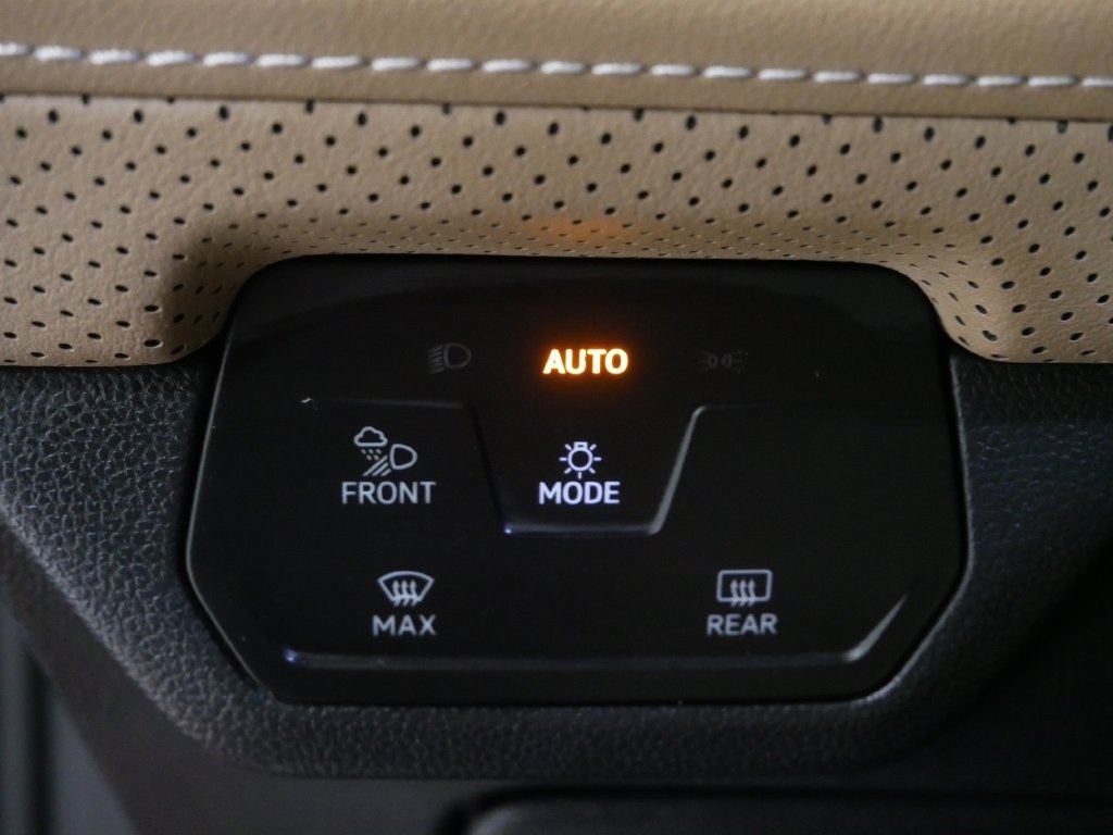 2024 Volkswagen ATLAS CROSS SPORT 2.0T SE W/ TECHNOLOGY in Saint Joseph, Minnesota - Photo 18