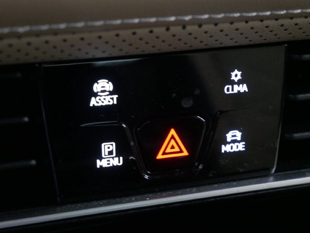 2024 Volkswagen ATLAS CROSS SPORT 2.0T SE W/ TECHNOLOGY in Saint Joseph, Minnesota - Photo 34