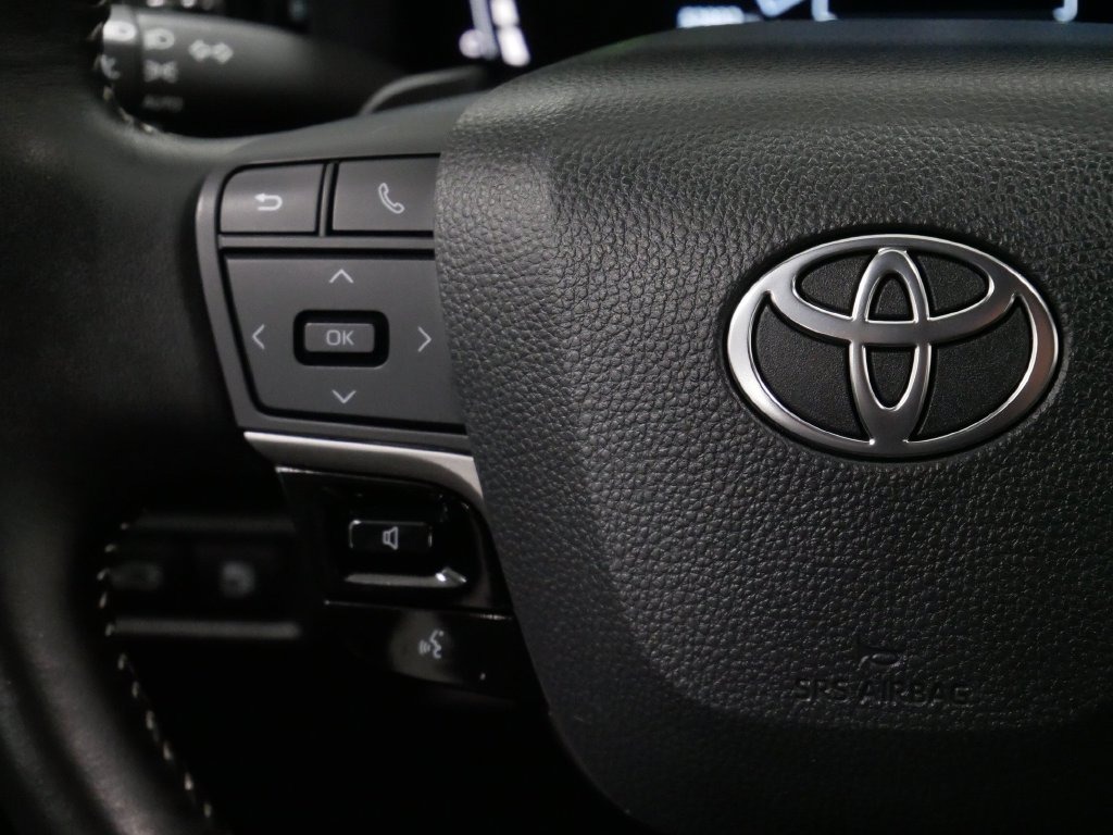 2025 Toyota CAMRY SE in Saint Joseph, Minnesota - Photo 24