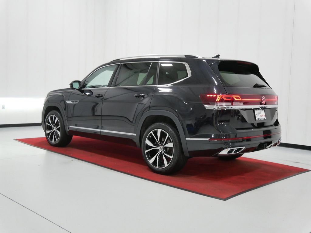 2025 Volkswagen ATLAS 2.0T SEL PREMIUM R-LINE in Saint Joseph, Minnesota - Photo 10