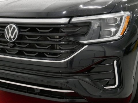 2025 Volkswagen ATLAS 2.0T SEL PREMIUM R-LINE in Saint Joseph, Minnesota - Photo 13