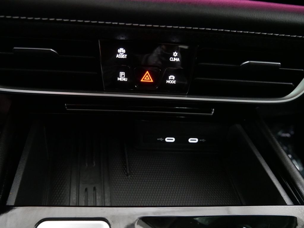 2025 Volkswagen ATLAS 2.0T SEL PREMIUM R-LINE in Saint Joseph, Minnesota - Photo 34