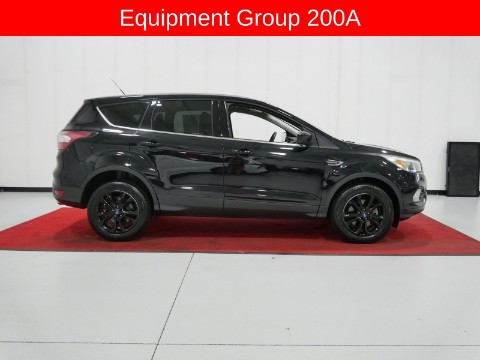 2017 Ford ESCAPE SE in Saint Joseph, Minnesota - Photo 5