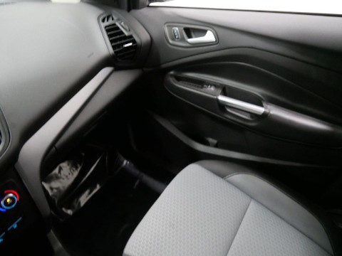 2017 Ford ESCAPE SE in Saint Joseph, Minnesota - Photo 36