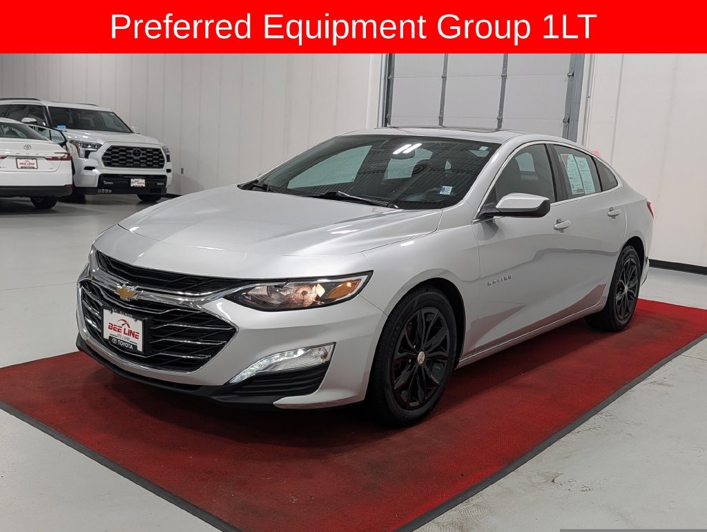 2021 Chevrolet MALIBU LT in Saint Joseph, Minnesota - Photo 4