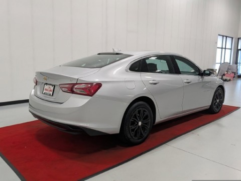 2021 Chevrolet MALIBU LT in Saint Joseph, Minnesota - Photo 7