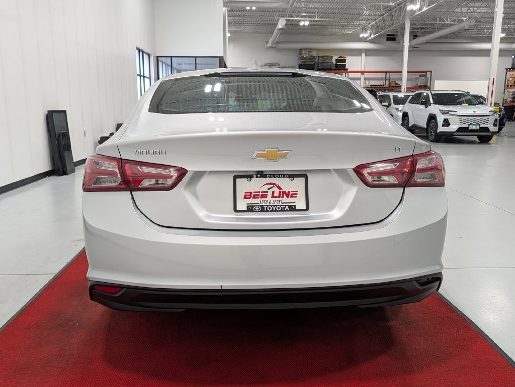 2021 Chevrolet MALIBU LT in Saint Joseph, Minnesota - Photo 8