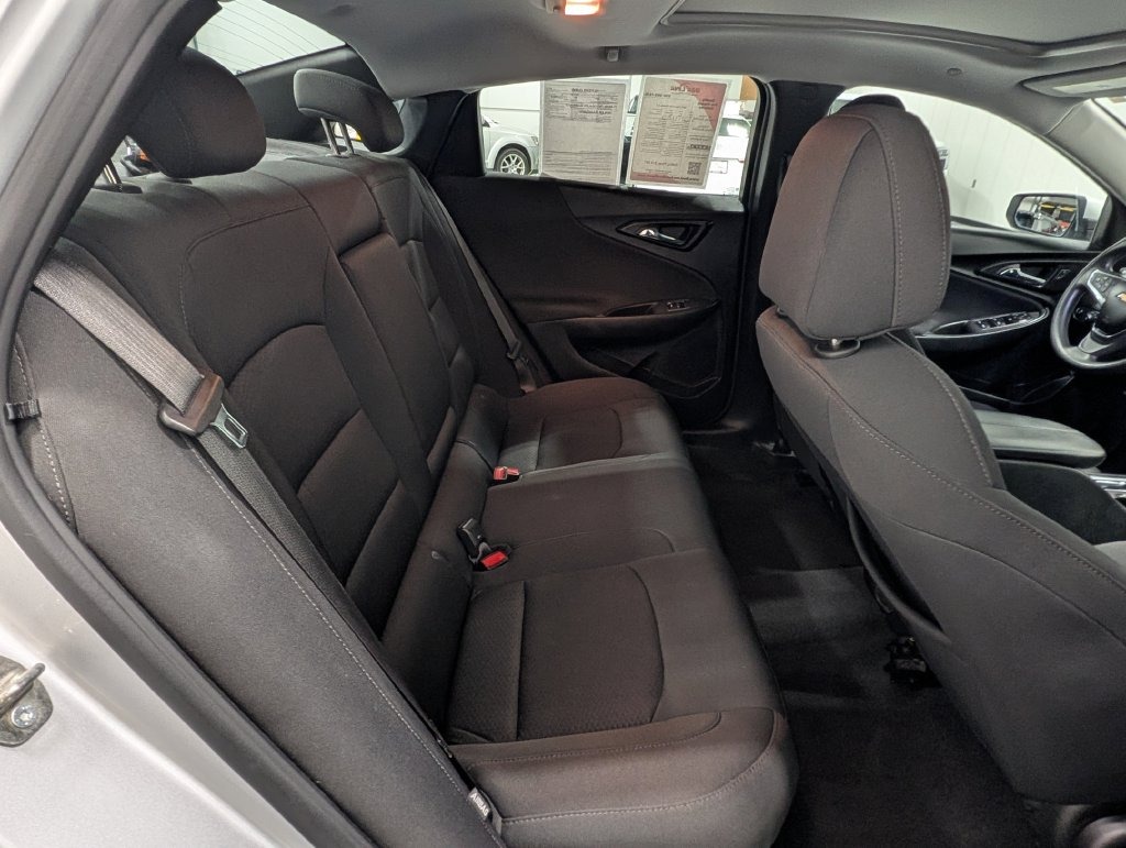 2021 Chevrolet MALIBU LT in Saint Joseph, Minnesota - Photo 24