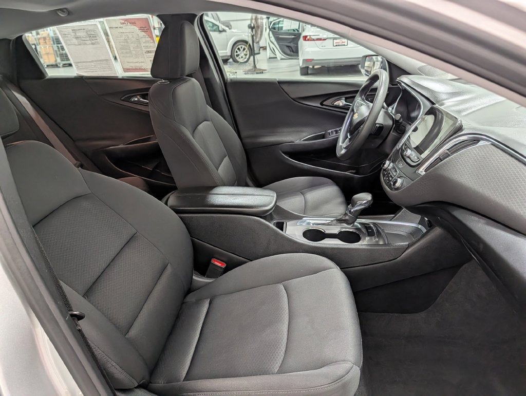 2021 Chevrolet MALIBU LT in Saint Joseph, Minnesota - Photo 26