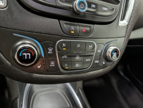 2021 Chevrolet MALIBU LT in Saint Joseph, Minnesota - Photo 34