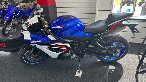 2027 Suzuki GSX-R1000 40th Anniversary Edition in Saint Joseph, Minnesota - Photo 2