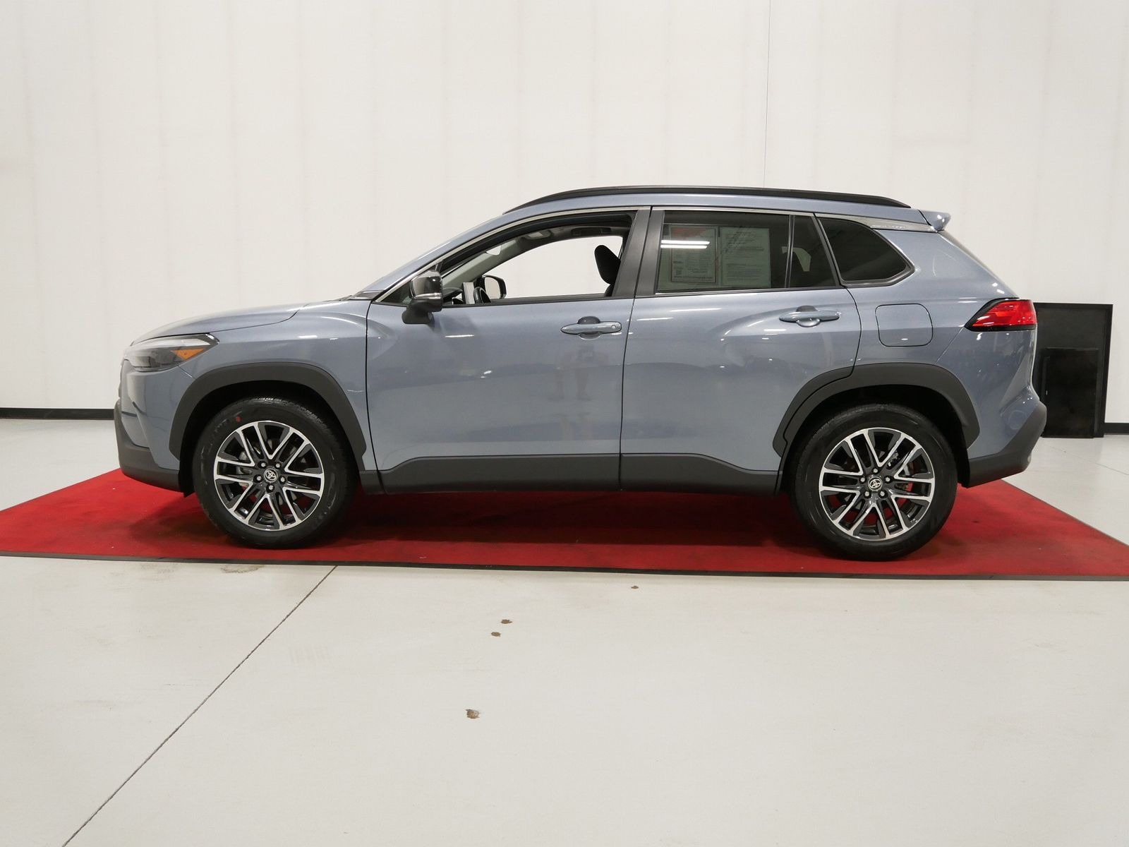 2026 Toyota COROLLA CROSS XLE AWD in Saint Joseph, Minnesota - Photo 11