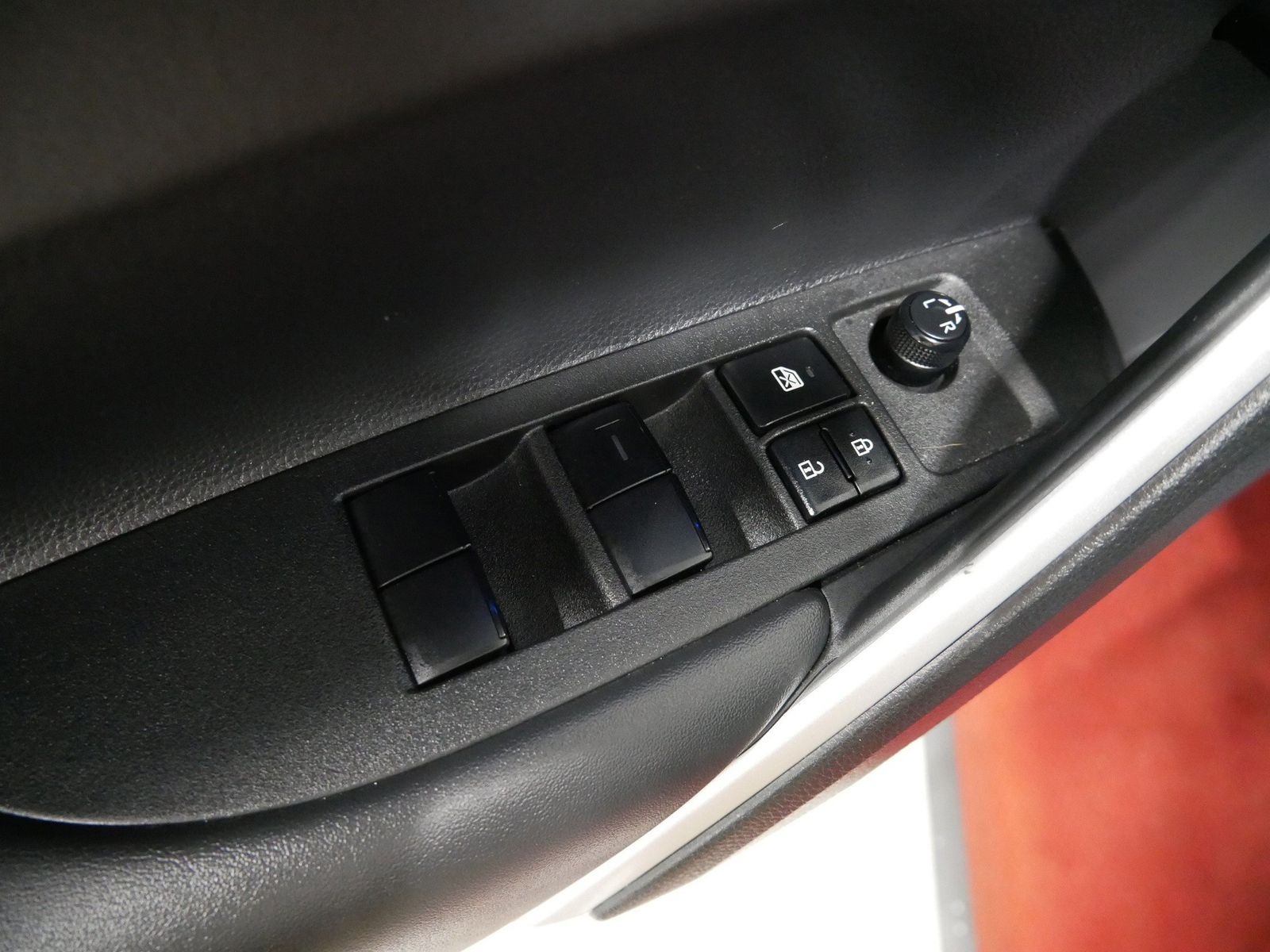 2026 Toyota COROLLA CROSS XLE AWD in Saint Joseph, Minnesota - Photo 18