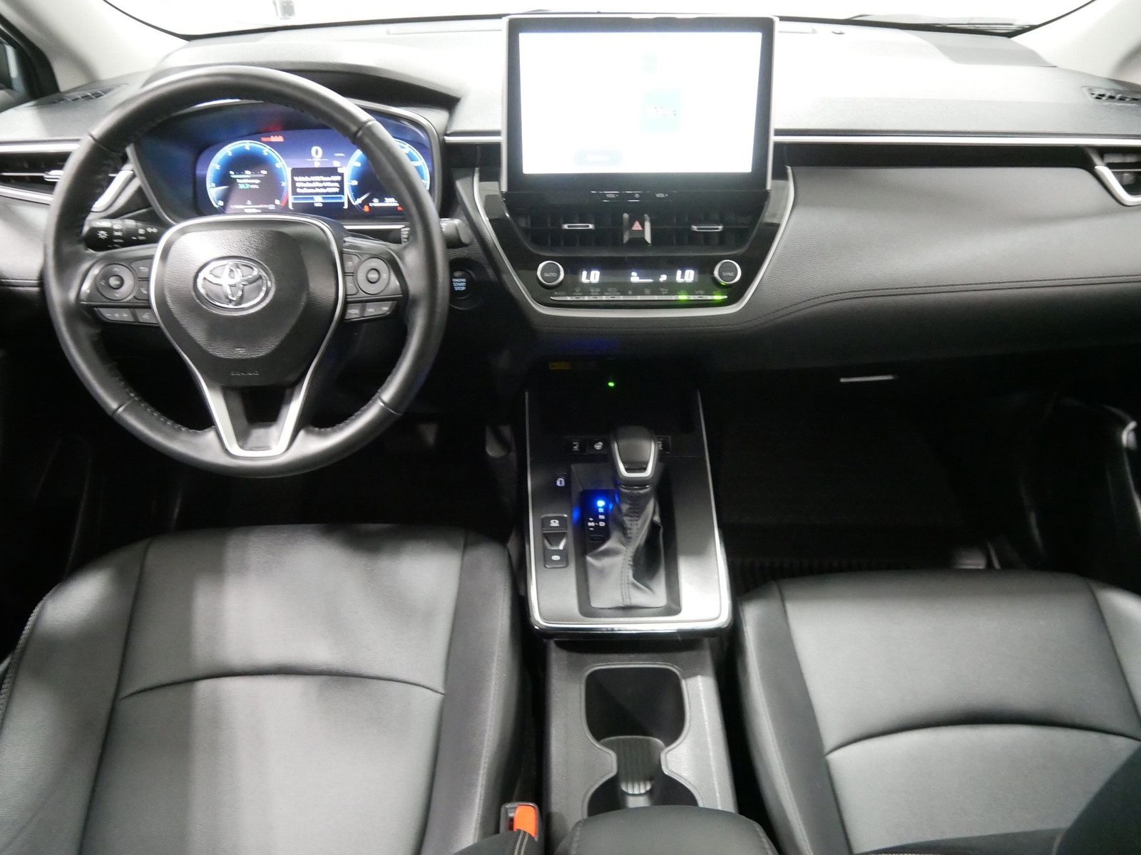 2026 Toyota COROLLA CROSS XLE AWD in Saint Joseph, Minnesota - Photo 22