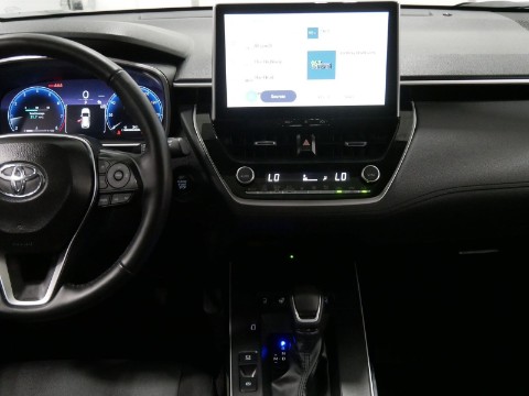 2026 Toyota COROLLA CROSS XLE AWD in Saint Joseph, Minnesota - Photo 23