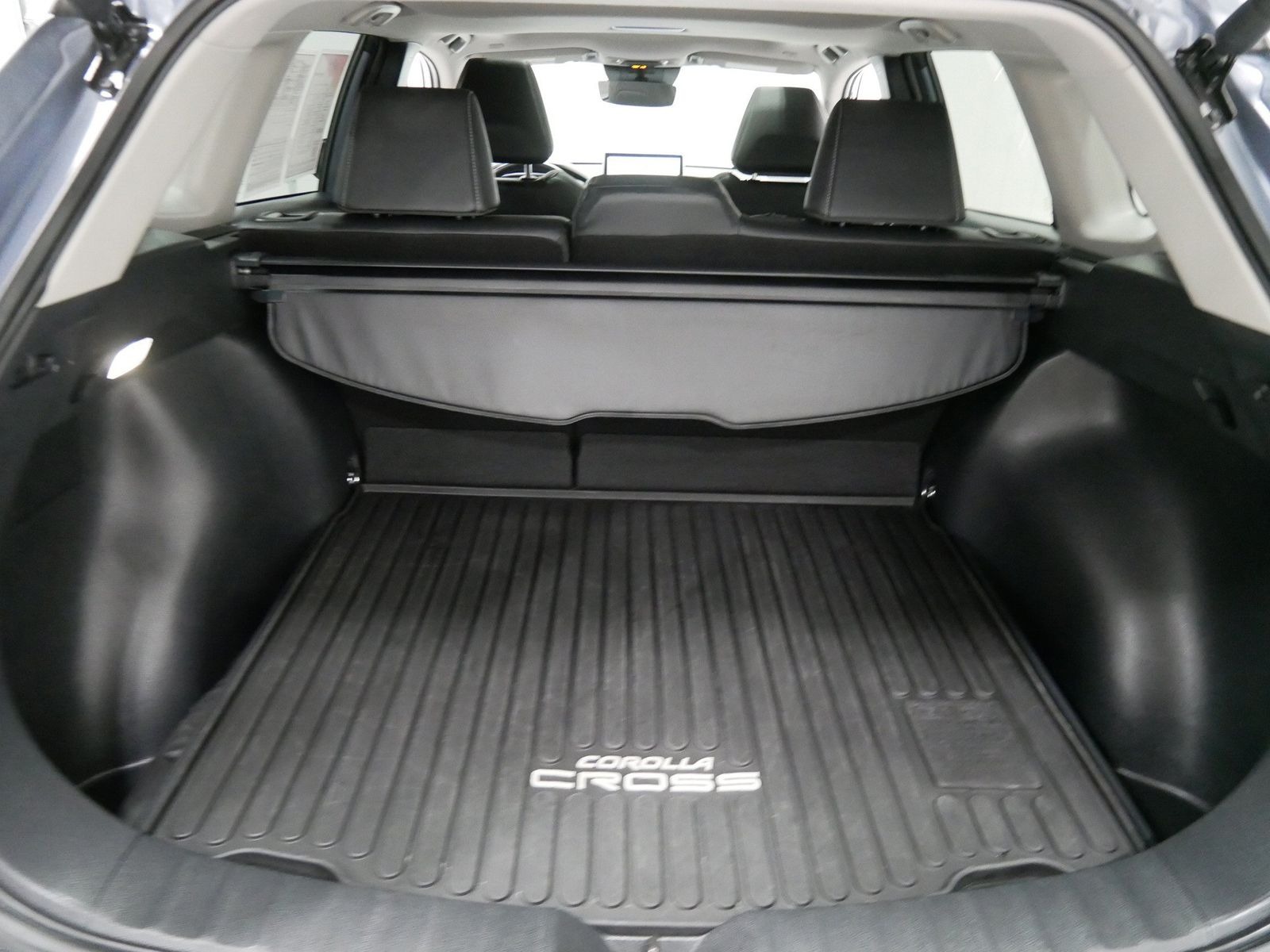 2026 Toyota COROLLA CROSS XLE AWD in Saint Joseph, Minnesota - Photo 27