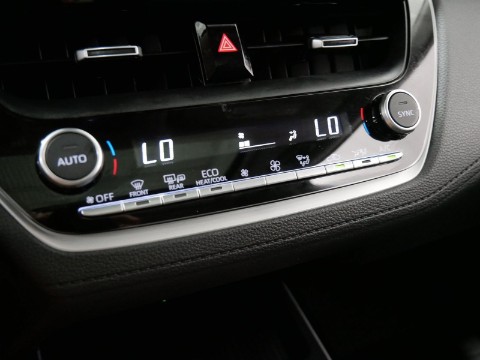 2026 Toyota COROLLA CROSS XLE AWD in Saint Joseph, Minnesota - Photo 35