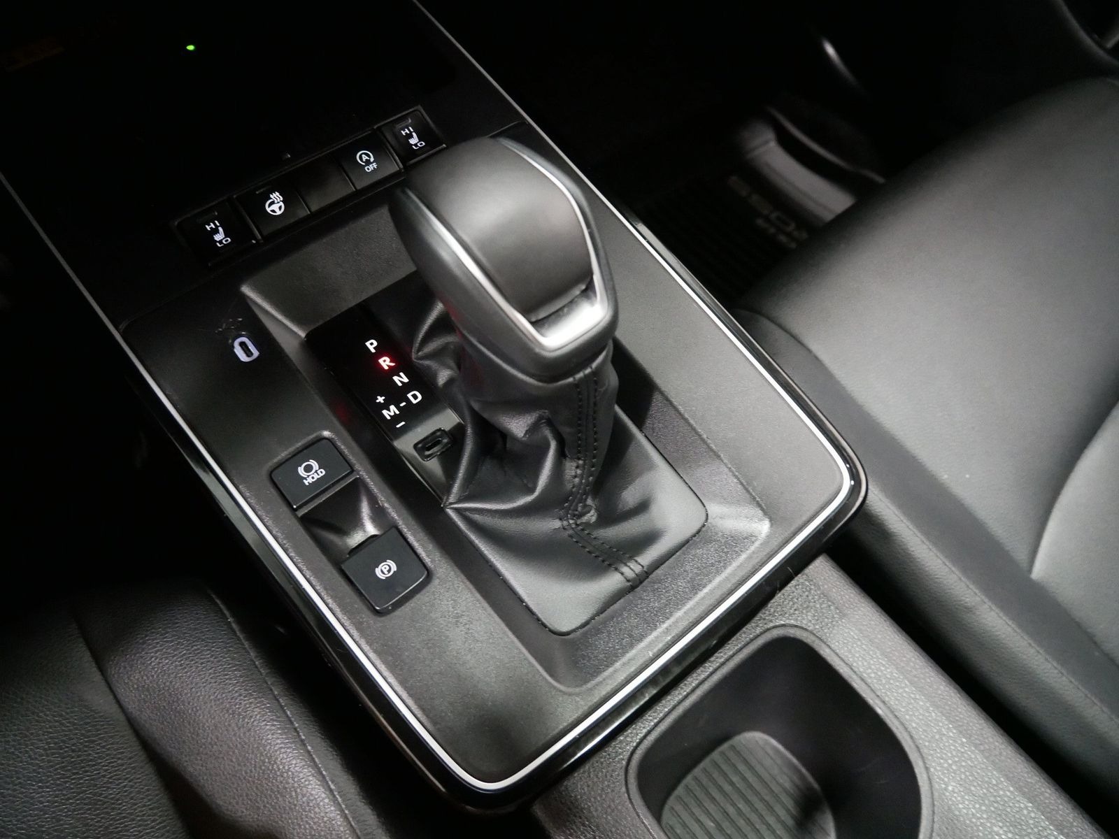 2026 Toyota COROLLA CROSS XLE AWD in Saint Joseph, Minnesota - Photo 36