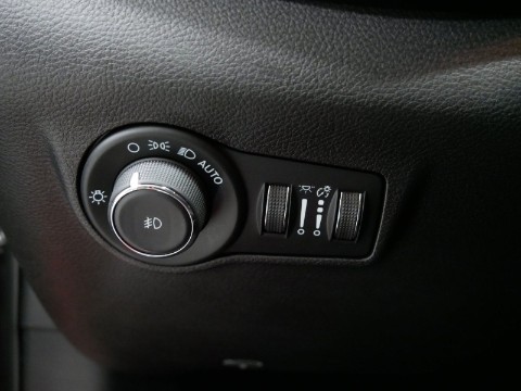 2023 Jeep COMPASS LIMITED in Saint Joseph, Minnesota - Photo 18