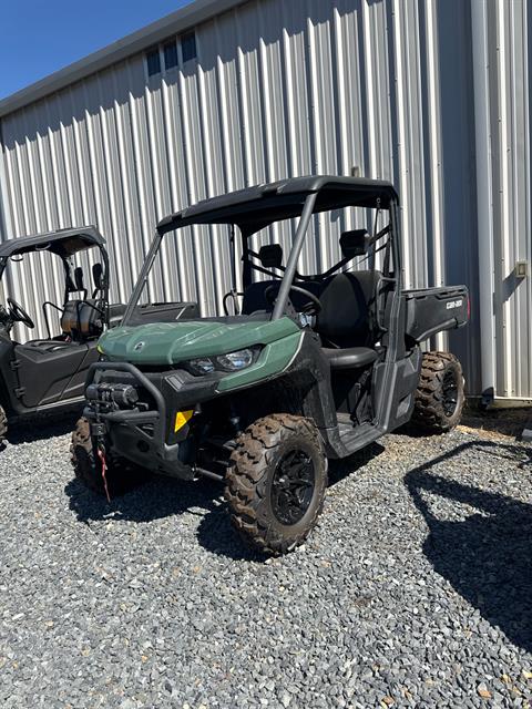2023 Can-Am Defender DPS HD9