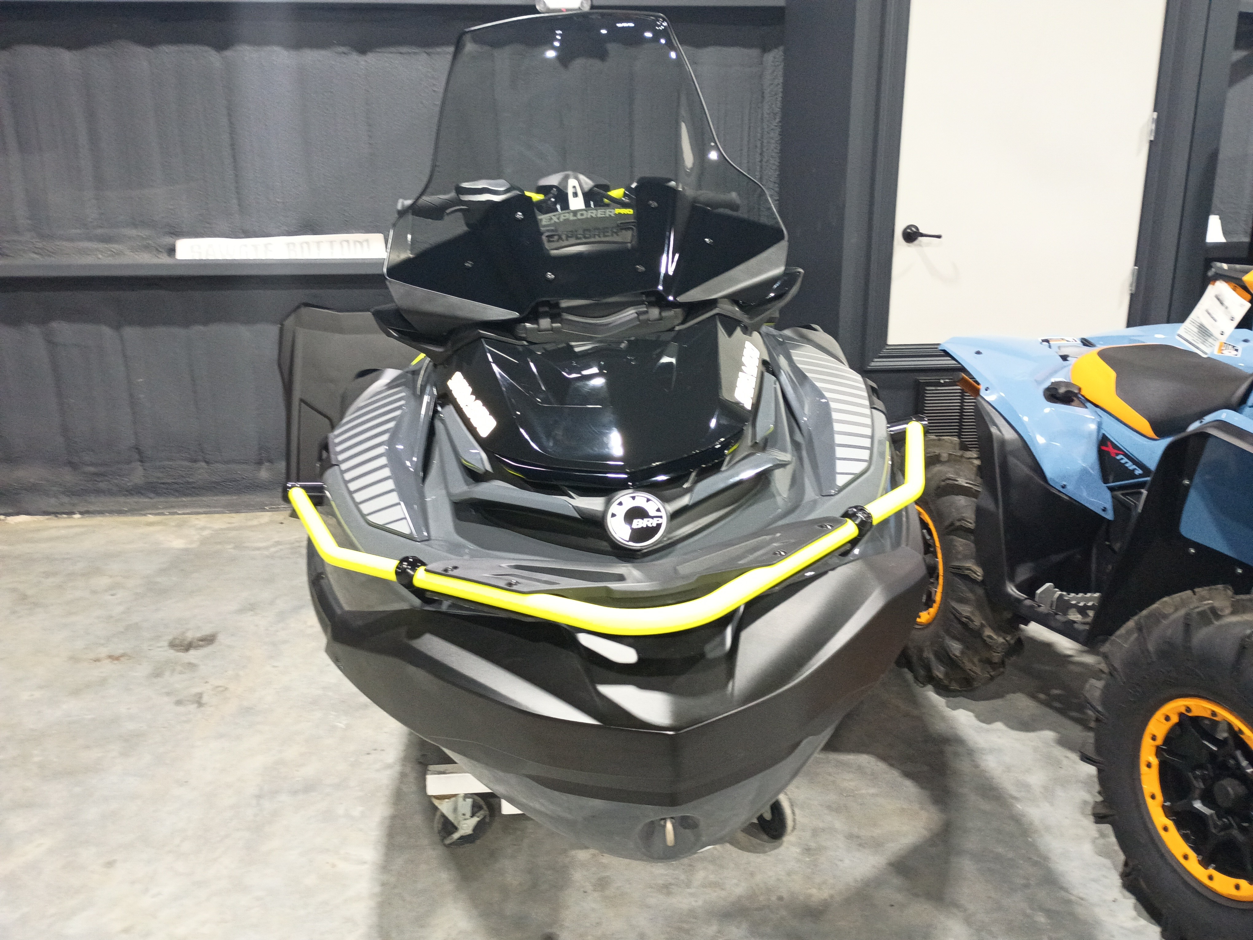 2026 Sea-Doo Explorer Pro 230 photo 2