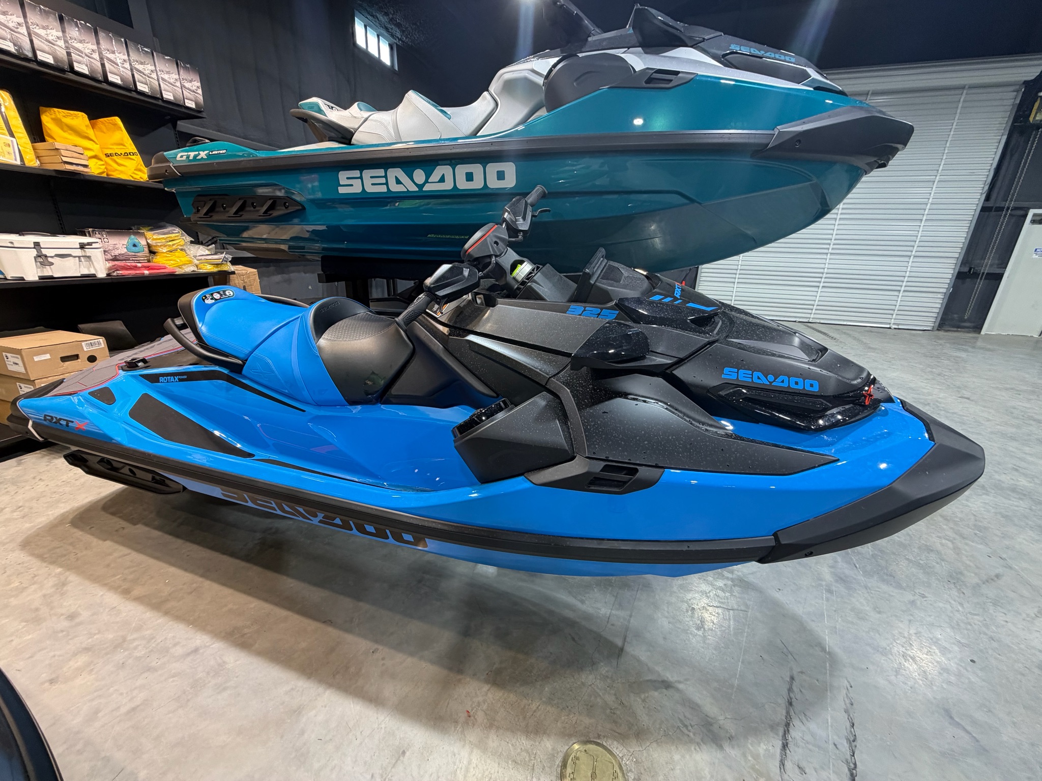 2026 Sea-Doo RXT-X 325 + Tech Package 1