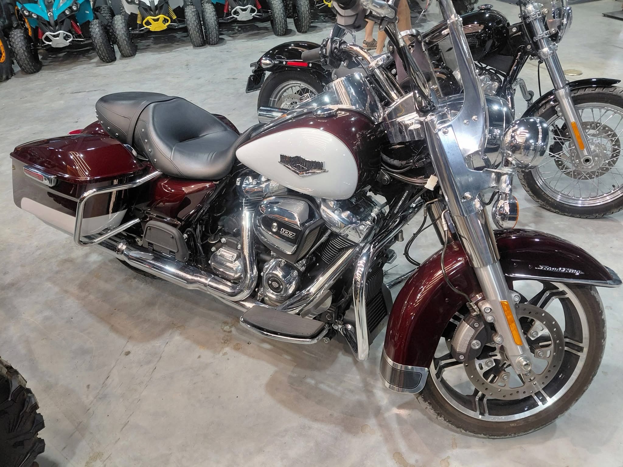 2021 Harley-Davidson Road King® 1